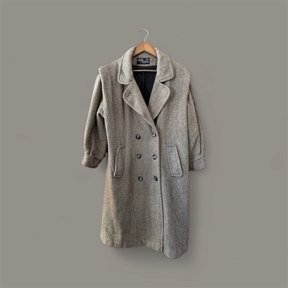 Noble Fashion Women's Beige Wool Coat Herringbone